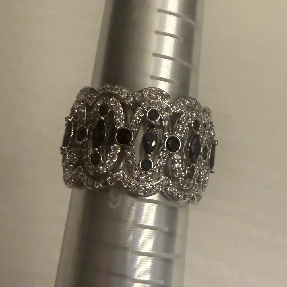 Bomb Party Wide Band Ring Size 8.5 Silver Tone Black Stones